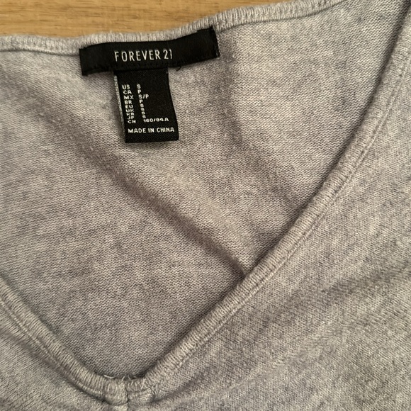 Forever 21 grey shirt - Picture 3 of 3
